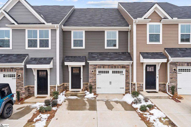 Property image 2 at 316 Hunt Glenn Court, Greer, SC 29650