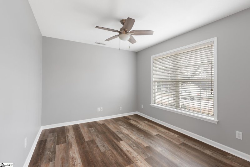 Property image 5 at 4 Hershey Drive, Piedmont, SC 29673