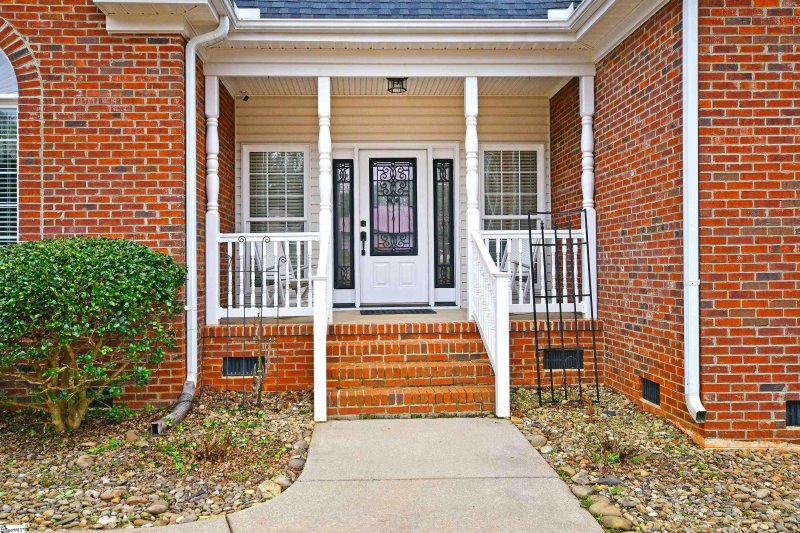 Property image 3 at 304 Fairforest Way, Pickens, SC 29671