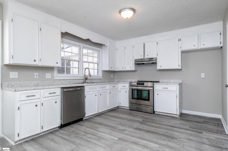 Property image 4 at 57 Pine Creek Court Extension, Greenville, SC 29605