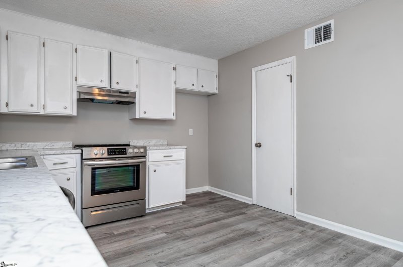 Property image 5 at 57 Pine Creek Court Extension, Greenville, SC 29605