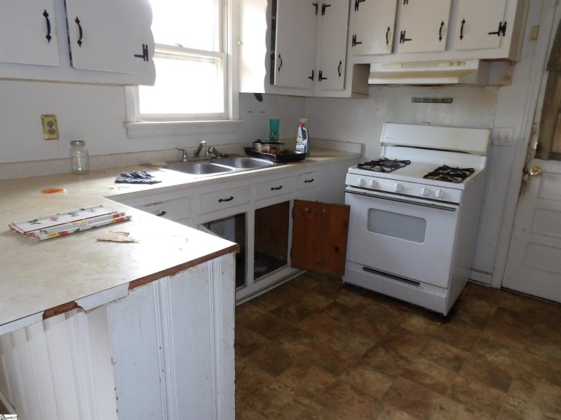 Property image 4 at 102 Brantford Lane, Greenville, SC 29605