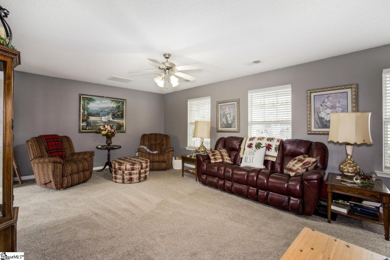 Property image 3 at 14 Marah Lane, Greer, SC 29651