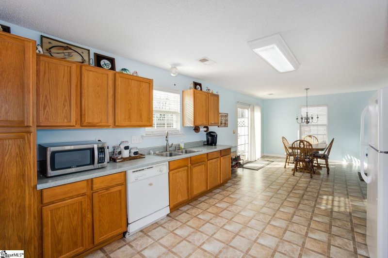 Property image 5 at 14 Marah Lane, Greer, SC 29651