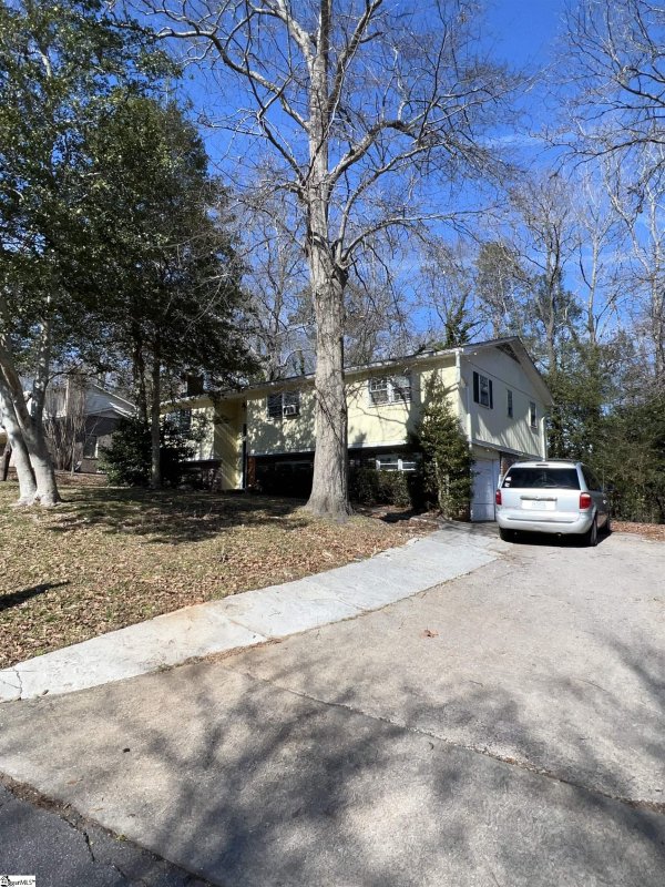 Property image 2 at 123 Brookbend Road, Mauldin, SC 29662