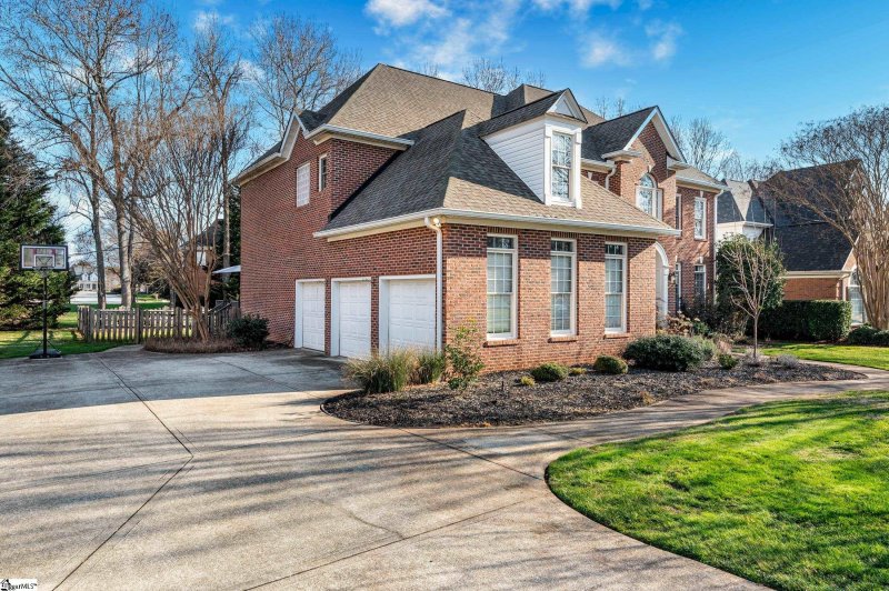 Property image 2 at 405 Red Fern Trail, Simpsonville, SC 29681