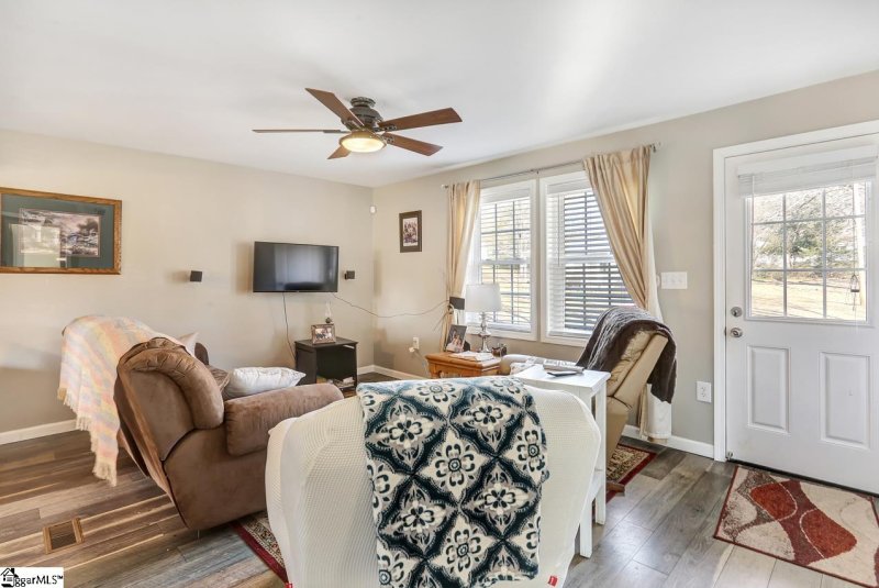 Property image 5 at 220 Mark Street, Easley, SC 29640