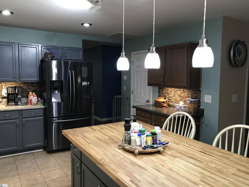 Property image 3 at 104 Claymoor Court, Williamston, SC 29697-0000