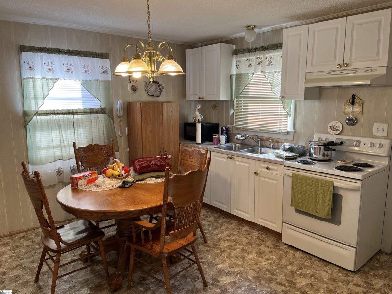 Property image 3 at 3334 Keys Street, Anderson, SC 29624-4632