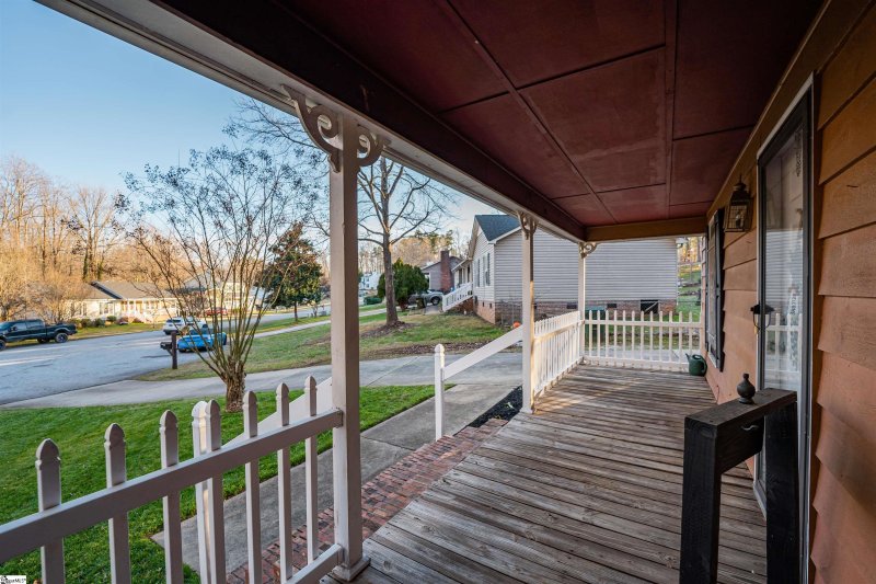 Property image 5 at 533 Indian Trail, Taylors, SC 29687