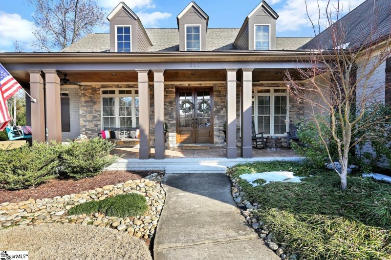 Property image 4 at 213 Galeton Court, Greer, SC 29651