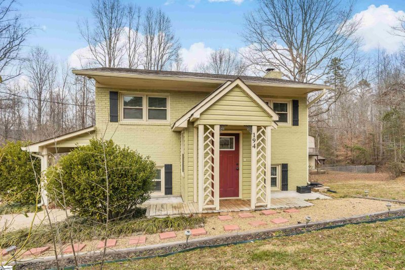 194 Rollingwood Drive