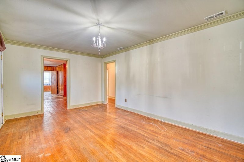 Property image 3 at 104 S Rockview Drive, Greenville, SC 29609