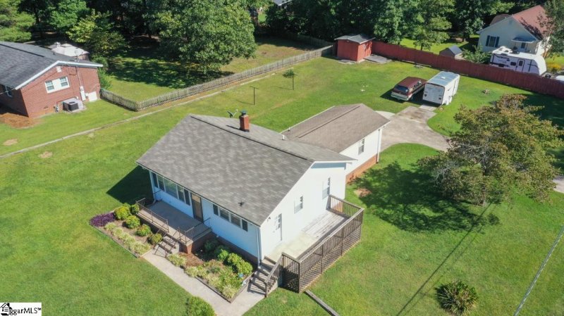 Property image 3 at 117 Carolyn Road, Easley, SC 29642