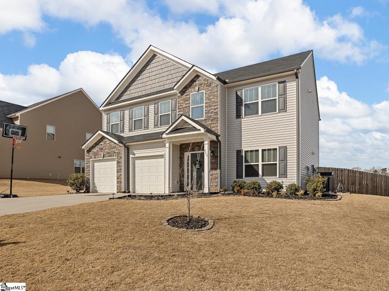 Property image 2 at 411 Jones Peak Drive, Simpsonville, SC 29681