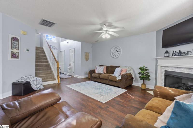 Property image 2 at 407 Brighton Woods Drive, Moore, SC 29369