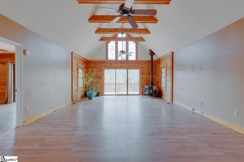 Property image 4 at 109 Blue Mountain Way, Cleveland, SC 29635