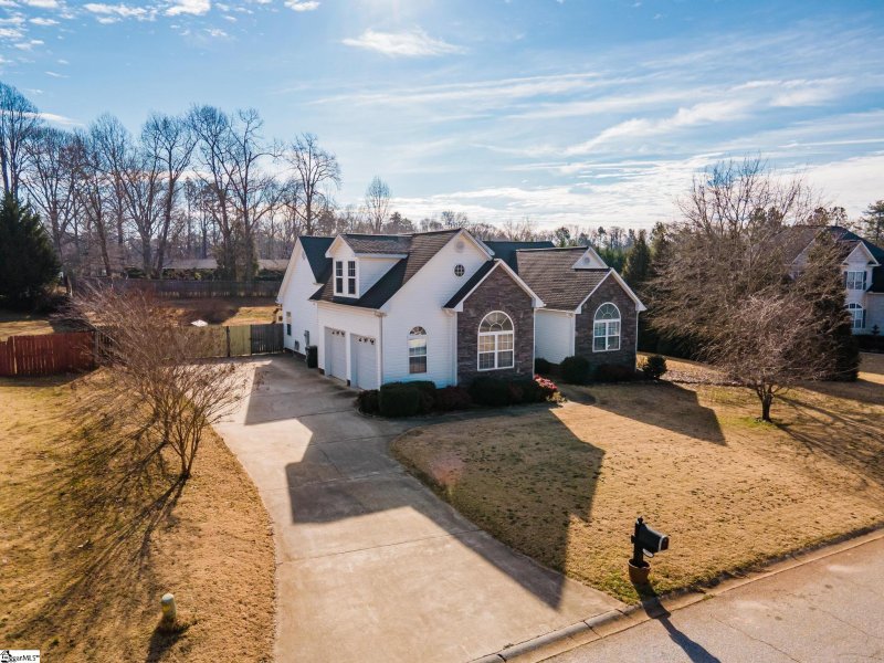 Property image 2 at 301 Forked Oak Way, Fountain Inn, SC 29644