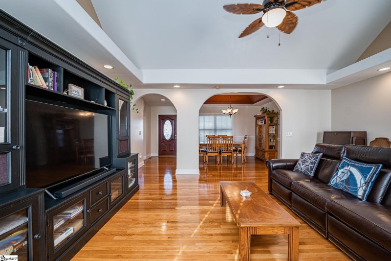 Property image 5 at 301 Forked Oak Way, Fountain Inn, SC 29644