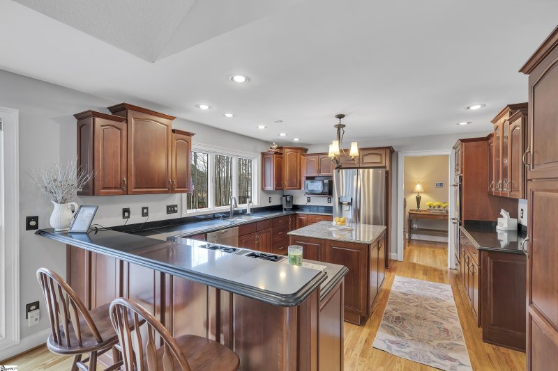 Property image 4 at 205 Cove Harbor Court, Taylors, SC 29687