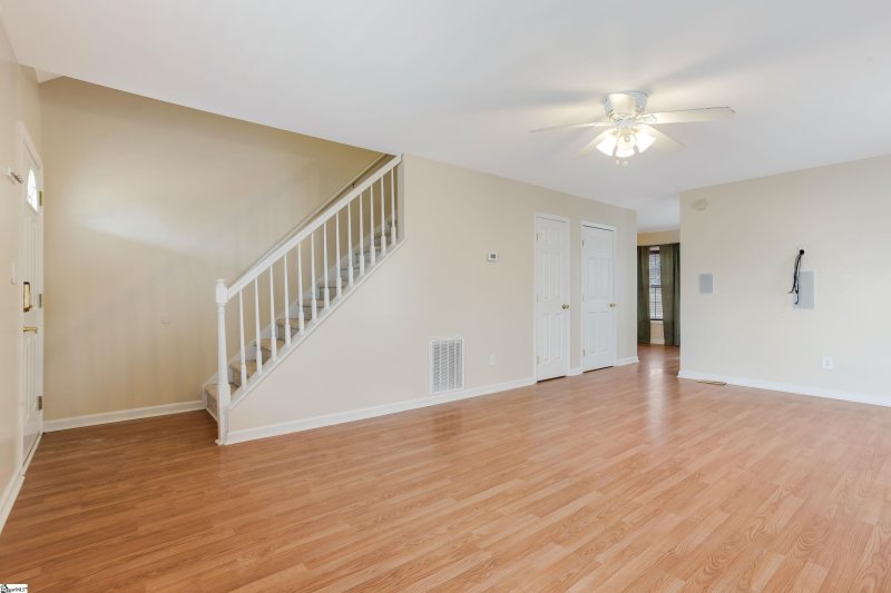 Property image 3 at 121 Cosmos Lane, Greer, SC 29651