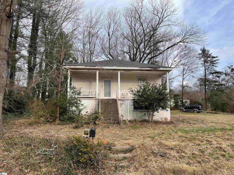 Property image 5 at 102 Shady Oaks Street, Easley, SC 29640