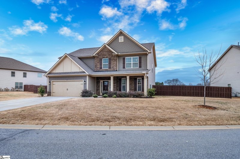 Property image 3 at 405 Brandybuck Drive, Piedmont, SC 29673