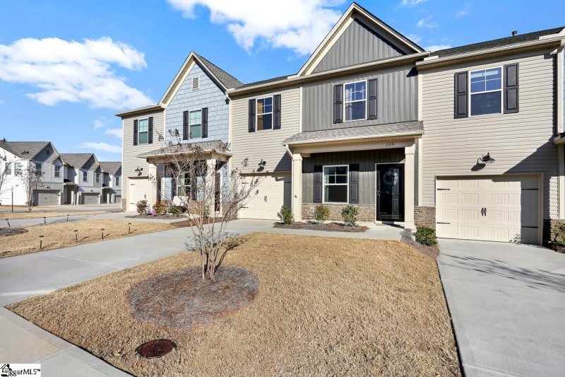 Property image 3 at 204 Fern Hollow Way, Mauldin, SC 29662