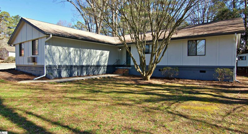 Property image 5 at 102 Evergreen Drive, Clemson, SC 29631