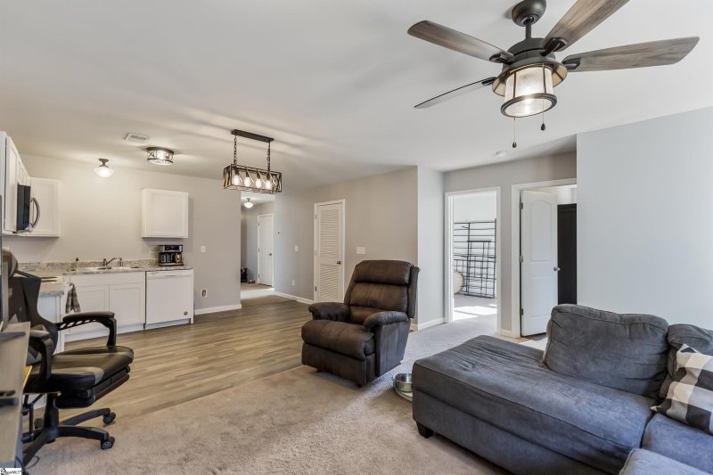 Property image 2 at 332 Cedar Ridge, Anderson, SC 29621