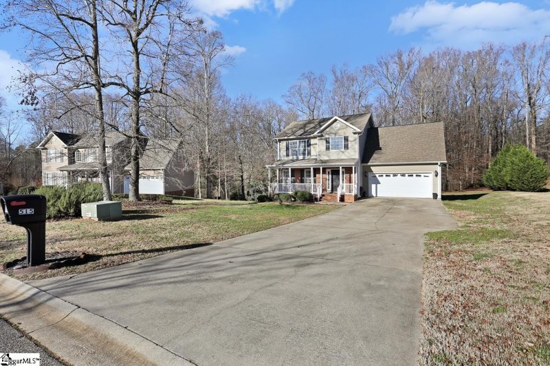 Property image 2 at 515 N Hampton Meadows Drive, Lyman, SC 29365-9437