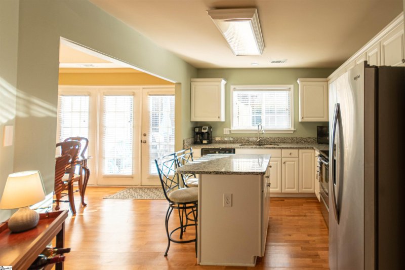 Property image 4 at 113 WYNDHAM Court, Greenville, SC 29615