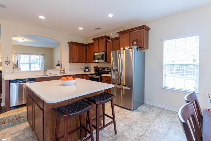 Property image 3 at 401 GIBBY Lane, Simpsonville, SC 29681