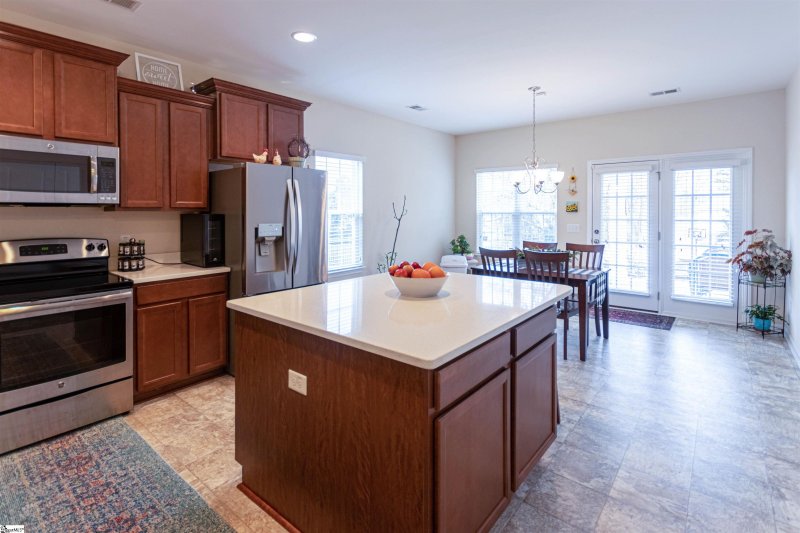 Property image 5 at 401 GIBBY Lane, Simpsonville, SC 29681