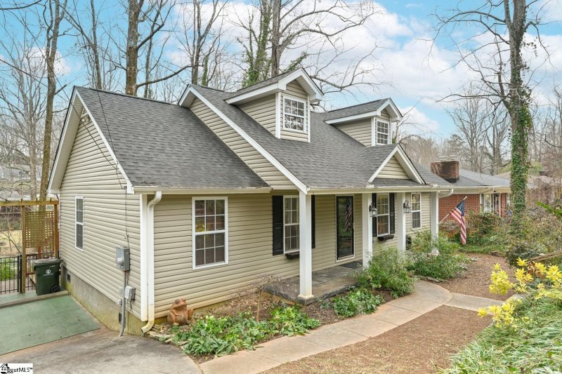 Property image 4 at 216 Dellwood Drive, Greenville, SC 29609