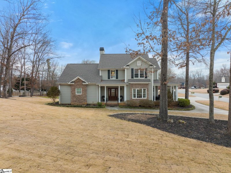 135 Red Maple Circle