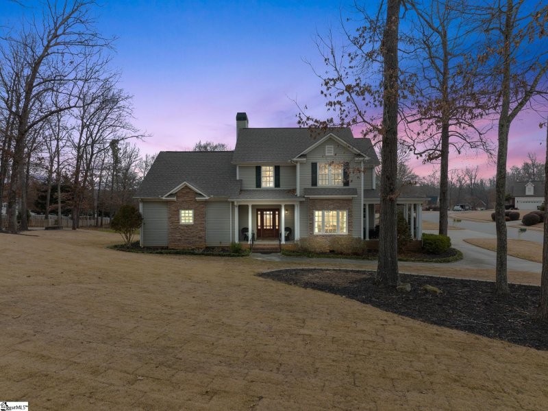 Property image 2 at 135 Red Maple Circle, Easley, SC 29642