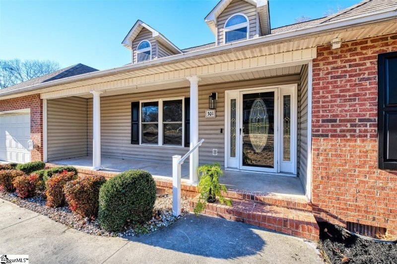 Property image 3 at 301 Wildmarsh Road, Piedmont, SC 29673