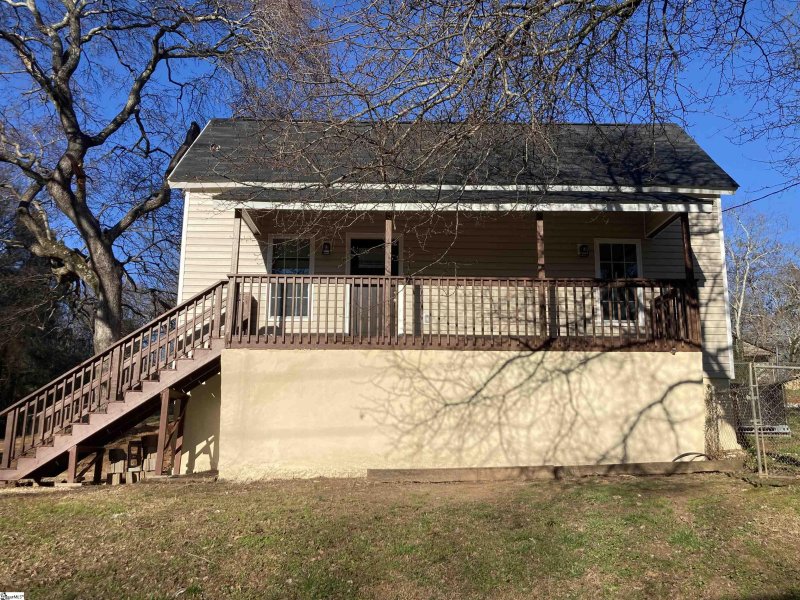 Property image 2 at 201 Barton Street, Easley, SC 29640