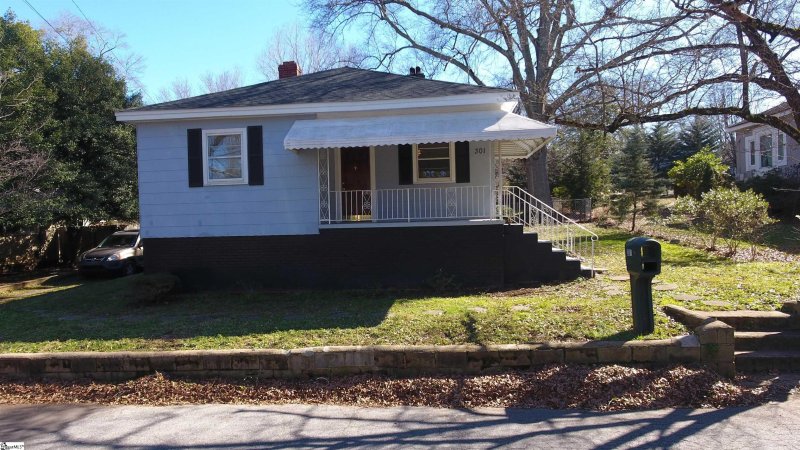 Property image 3 at 301 Blair Street, Easley, SC 29640