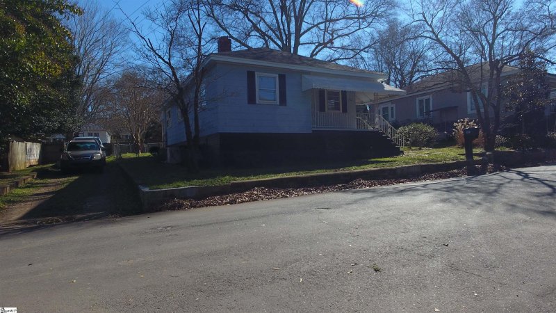 Property image 4 at 301 Blair Street, Easley, SC 29640