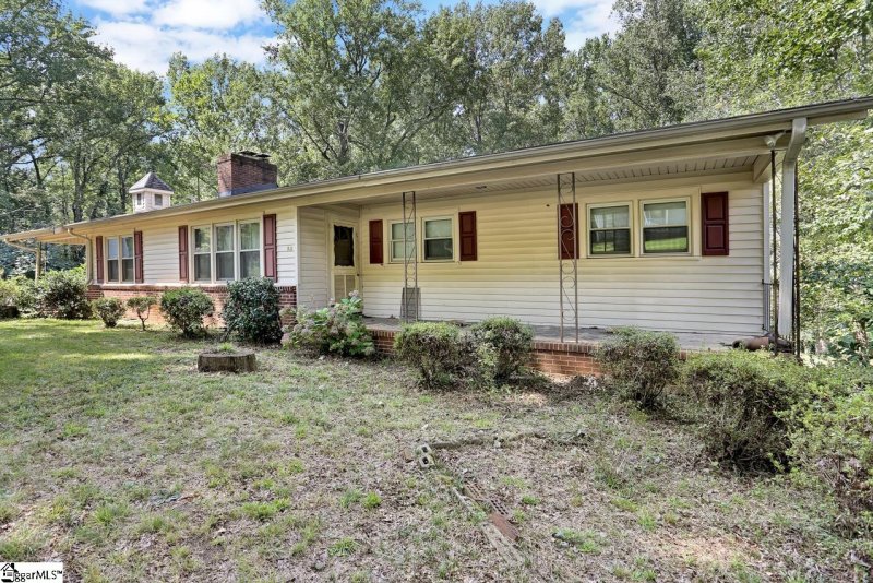 Property image 2 at 18 Miracle Drive, Greenville, SC 29605