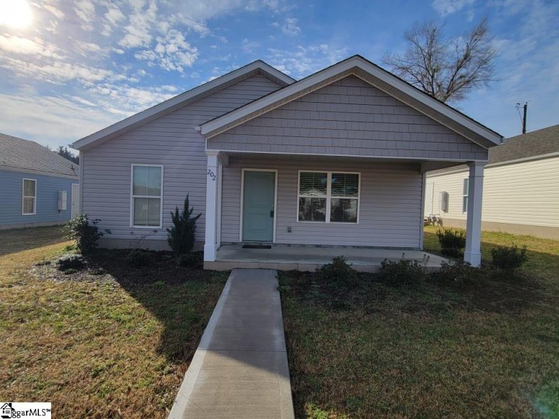 Property image 2 at 202 Dillon Drive, Clinton, SC 29325