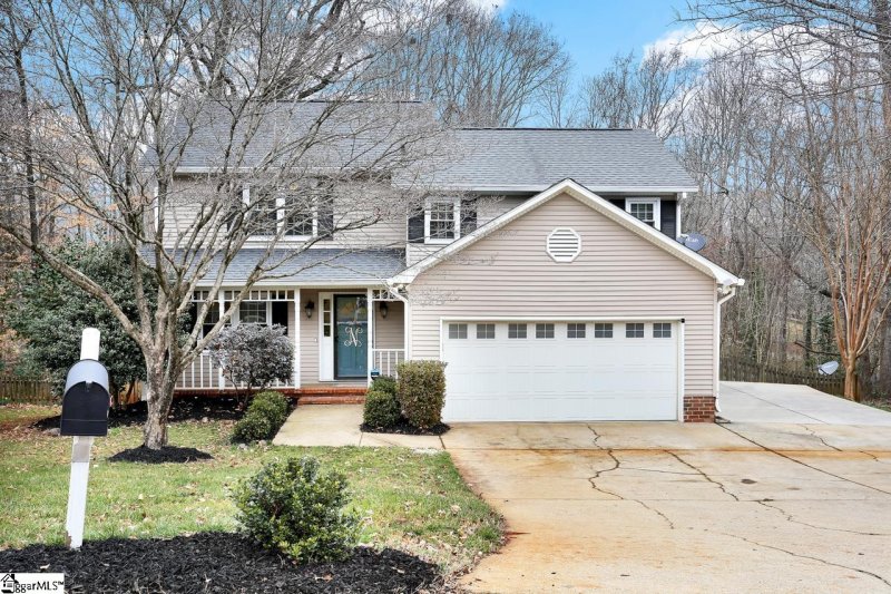 Property image 3 at 13 Doverdale Road, Greenville, SC 29615