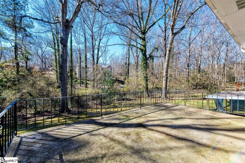 Property image 3 at 205 Helen Street, Simpsonville, SC 29681
