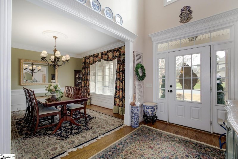 Property image 2 at 537 Foxcroft Road, Greenville, SC 29615