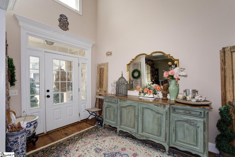 Property image 4 at 537 Foxcroft Road, Greenville, SC 29615