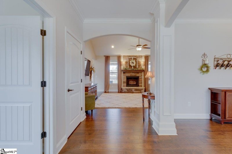 Property image 4 at 113 Crawford Lake Drive, Easley, SC 29642