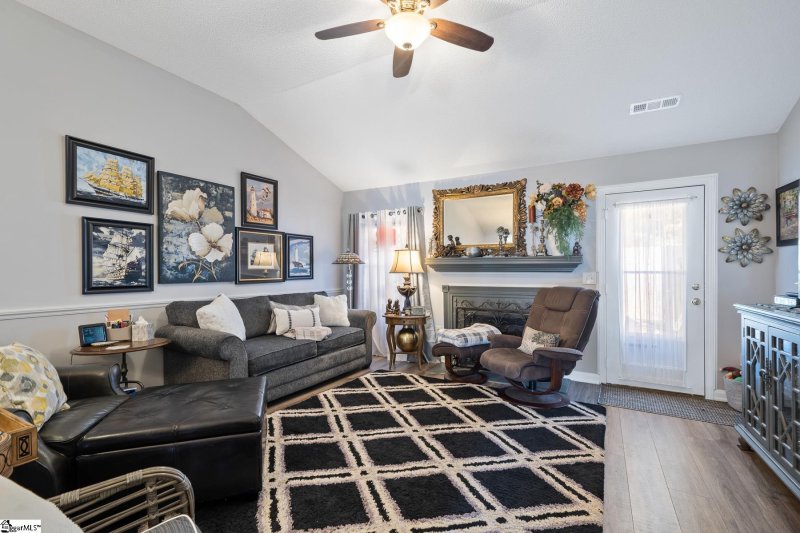 Property image 5 at 321 Woodruff Park Lane, Simpsonville, SC 29681