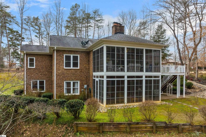 307 Fairway Drive